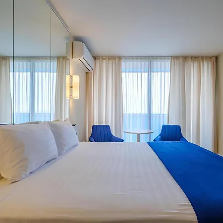Panorama Orbi City Aparthotel Batumi Exterior photo